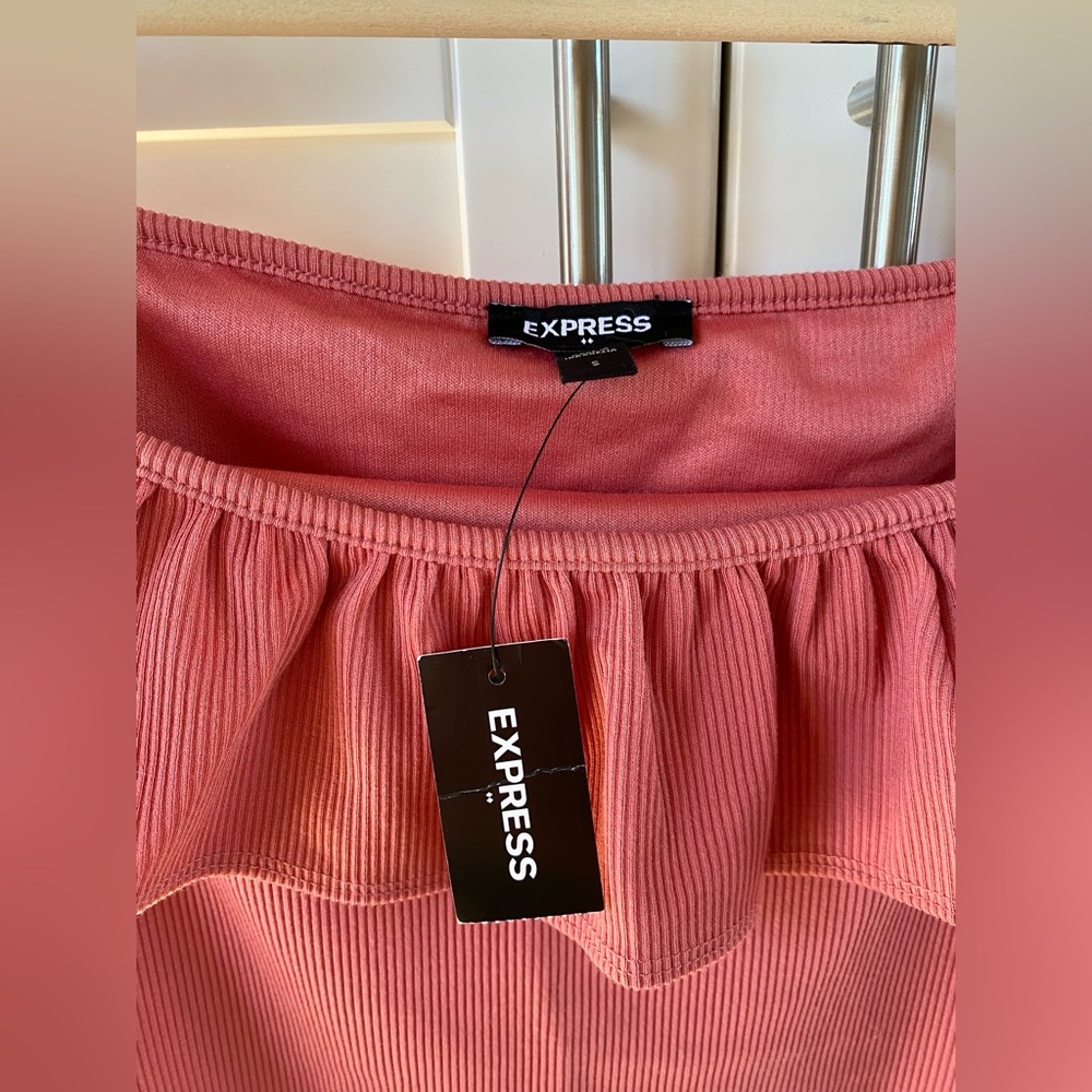 NWT Express Ribbed Off Shoulder Ruffle Bodysuit - Picture 3 of 5